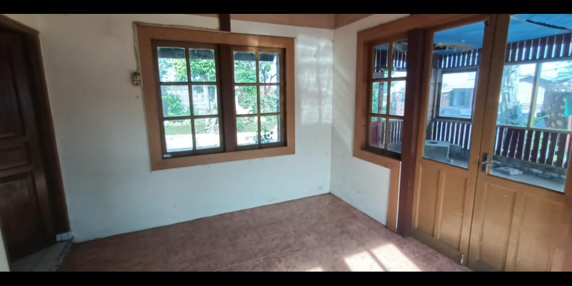 Dijual Rumah 1,5 Lantai di Raya Sajen, Pacet, Kabupaten Mojokerto Dijual Rumah 1,5 Lantai di Raya Sajen, Pacet, Kabupaten Mojokerto