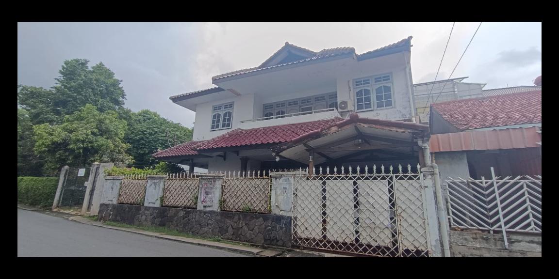 Dijual Rumah 2 Lantai di Komplek Bank Niaga, Jakarta Selatan Dijual Rumah 2 Lantai di Komplek Bank Niaga, Jakarta Selatan