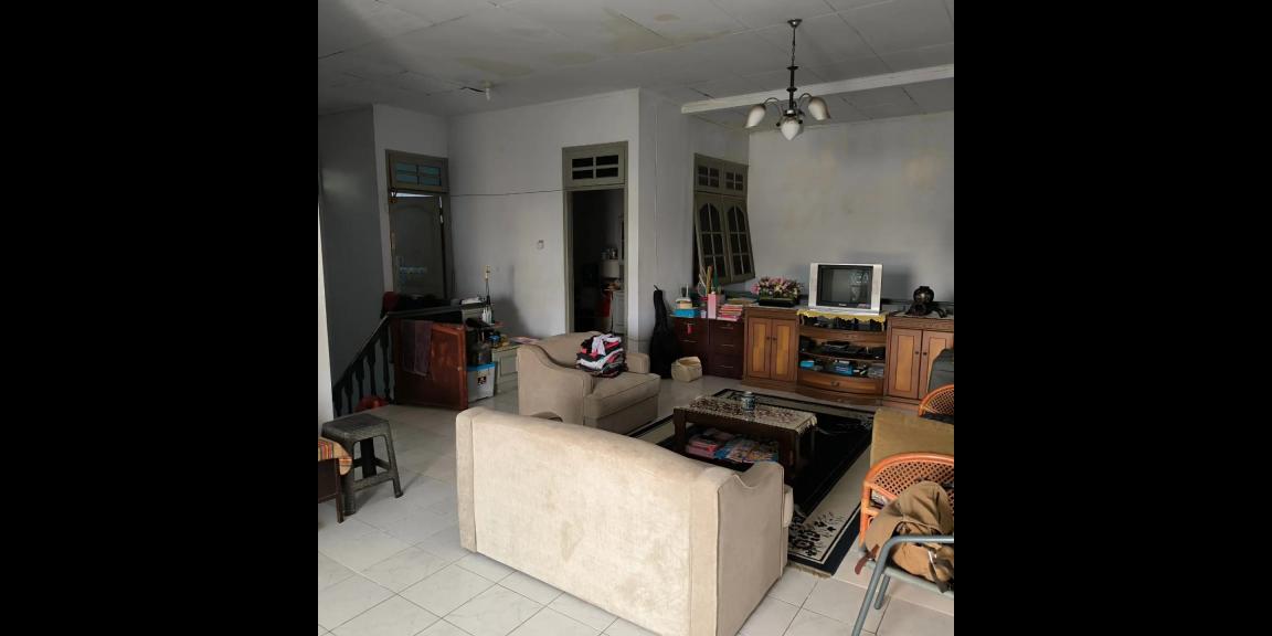 Dijual Rumah 2 Lantai di Komplek Bank Niaga, Jakarta Selatan Dijual Rumah 2 Lantai di Komplek Bank Niaga, Jakarta Selatan