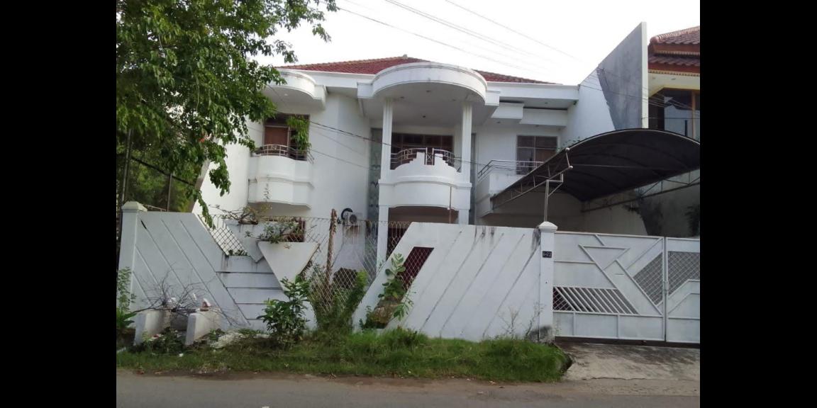 Dijual Rumah 2 Lantai di Raya Manyar Jaya, Surabaya Dijual Rumah 2 Lantai di Raya Manyar Jaya, Surabaya