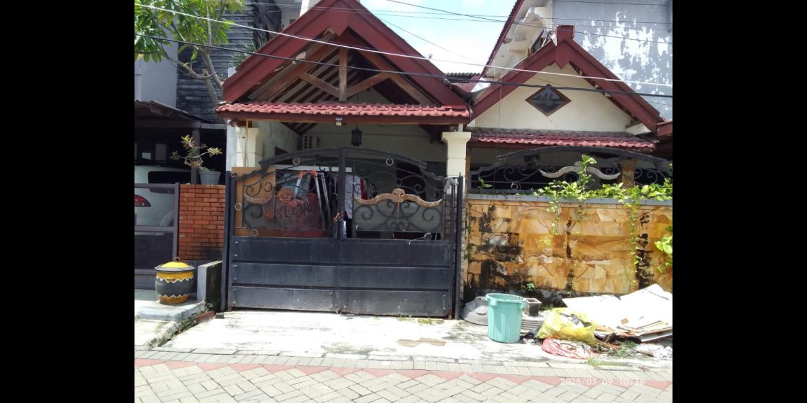 Dijual Rumah 1,5 Lantai di Tenggilis Mejoyo Selatan, Surabaya Dijual Rumah 1,5 Lantai di Tenggilis Mejoyo Selatan, Surabaya