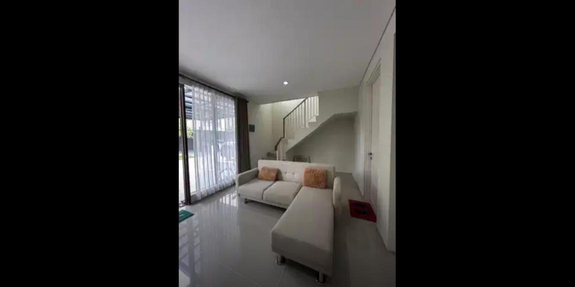 Dijual Rumah 2 Lantai di Citraland Northwest, Surabaya Dijual Rumah 2 Lantai di Citraland Northwest, Surabaya