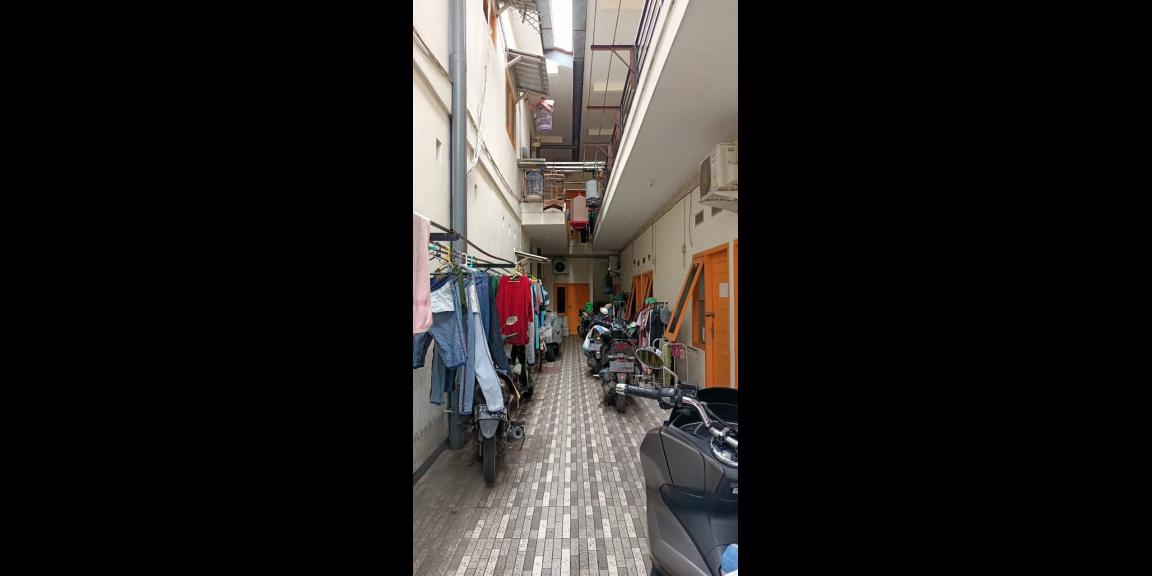 Dijual Kost 18 Kamar + Ruko Lokasi Strategis di Undaan Surabaya Dijual Kost 18 Kamar + Ruko Lokasi Strategis di Undaan Surabaya