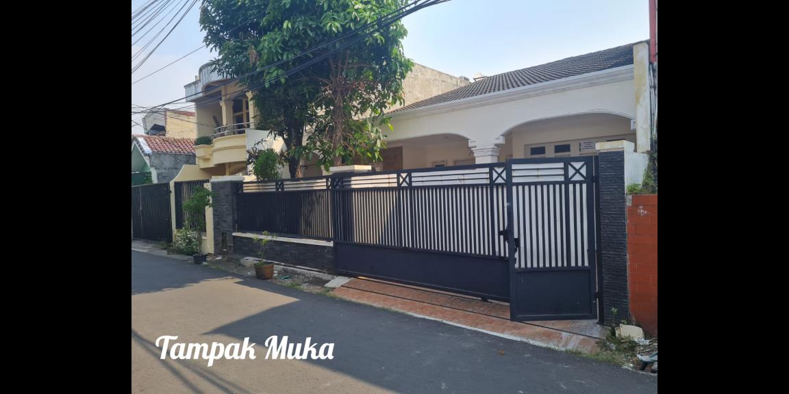 Dijual Rumah 1,5 Lantai di Tebet, Jakarta Selatan Dijual Rumah 1,5 Lantai di Tebet, Jakarta Selatan
