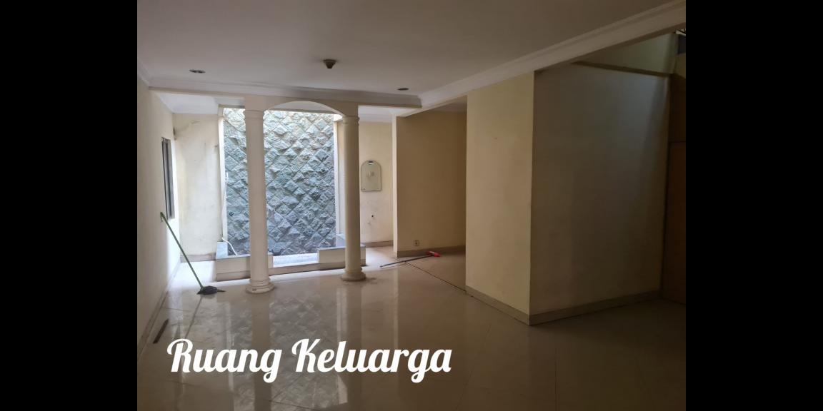 Dijual Rumah 1,5 Lantai di Tebet, Jakarta Selatan Dijual Rumah 1,5 Lantai di Tebet, Jakarta Selatan