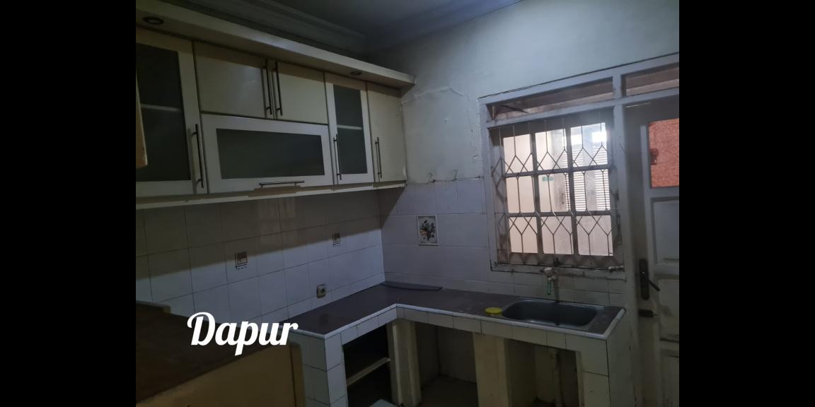 Dijual Rumah 1,5 Lantai di Tebet, Jakarta Selatan Dijual Rumah 1,5 Lantai di Tebet, Jakarta Selatan