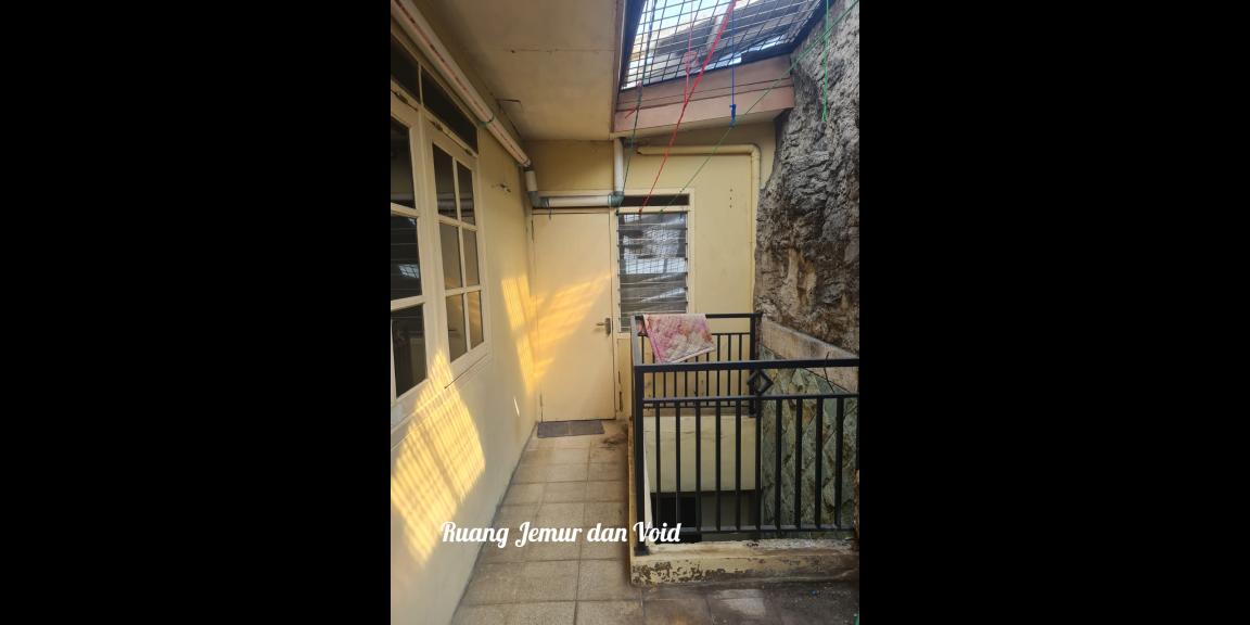 Dijual Rumah 1,5 Lantai di Tebet, Jakarta Selatan Dijual Rumah 1,5 Lantai di Tebet, Jakarta Selatan