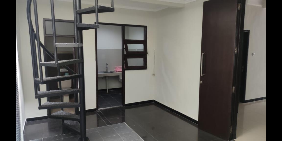 Rumah Siap Huni Baru Renovasi Lokasi Citraland SUrabaya Barat Rumah Siap Huni Baru Renovasi Lokasi Citraland SUrabaya Barat