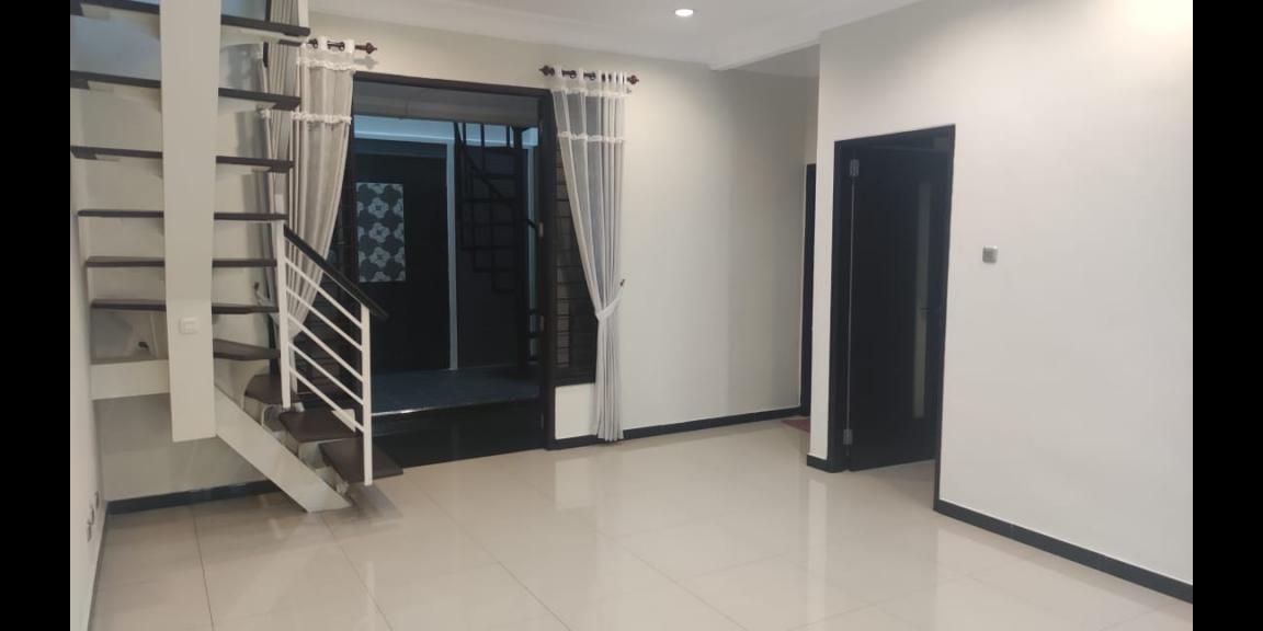 Rumah Siap Huni Baru Renovasi Lokasi Citraland SUrabaya Barat Rumah Siap Huni Baru Renovasi Lokasi Citraland SUrabaya Barat