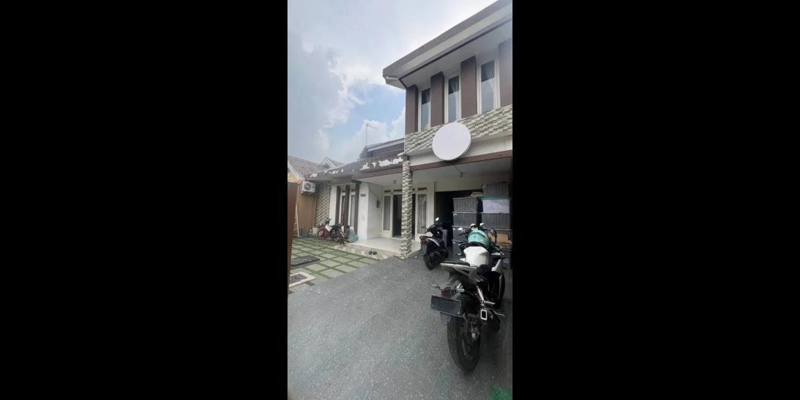 Dijual Rumah 2 Lantai di Baruk Barat, Surabaya Dijual Rumah 2 Lantai di Baruk Barat, Surabaya