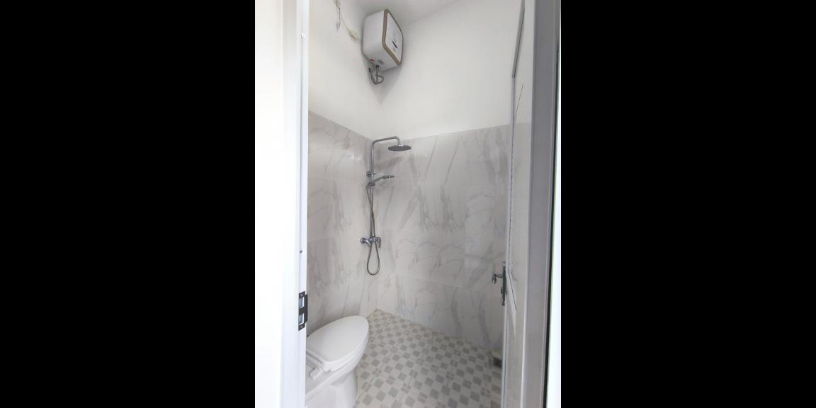 Dijual Rumah 2 Lantai di Jalan Bendungan Palasari, Kota Malang Dijual Rumah 2 Lantai di Jalan Bendungan Palasari, Kota Malang