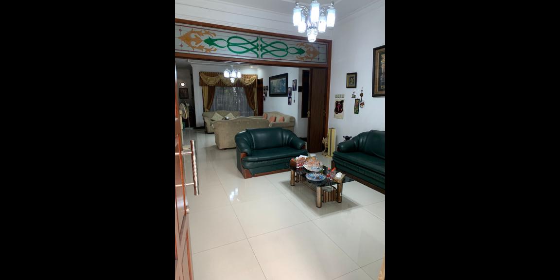 Dijual Rumah Bagus SHM di Jalan Bunga Merak, Kota Malang Dijual Rumah Bagus SHM di Jalan Bunga Merak, Kota Malang