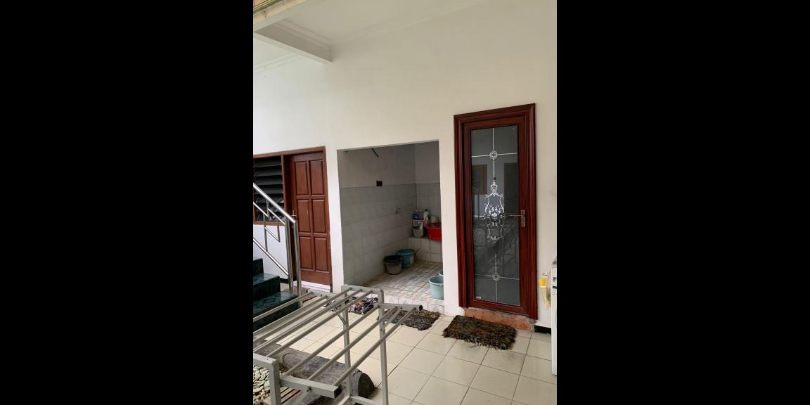 Dijual Rumah Bagus SHM di Jalan Bunga Merak, Kota Malang Dijual Rumah Bagus SHM di Jalan Bunga Merak, Kota Malang