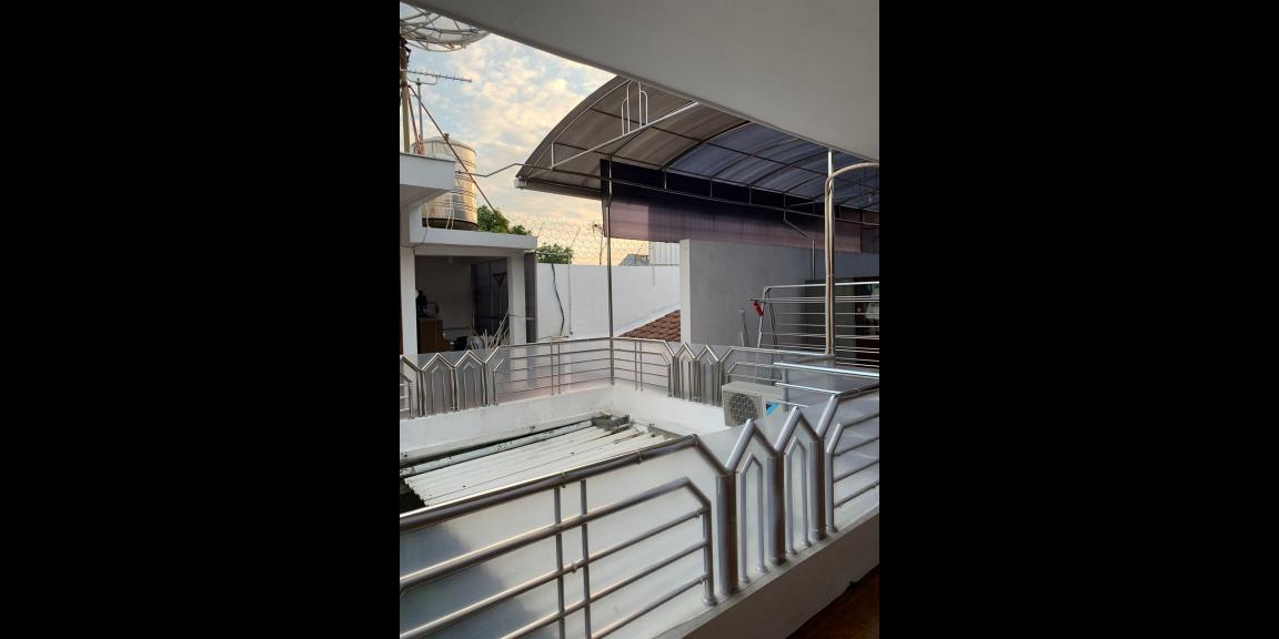 Dijual Rumah Bagus SHM di Jalan Bunga Merak, Kota Malang Dijual Rumah Bagus SHM di Jalan Bunga Merak, Kota Malang