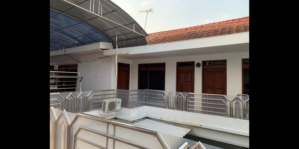 Dijual Rumah Bagus SHM di Jalan Bunga Merak, Kota Malang Dijual Rumah Bagus SHM di Jalan Bunga Merak, Kota Malang