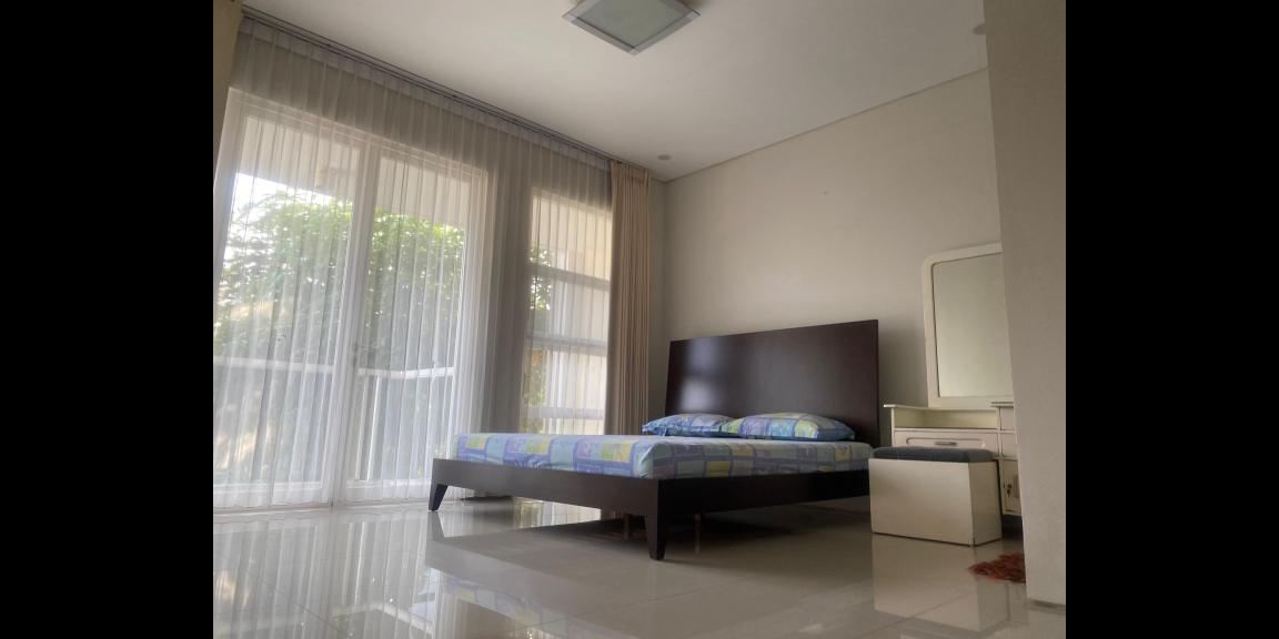Dijual Rumah 2 Lantai di Royal Residence, Surabaya Dijual Rumah 2 Lantai di Royal Residence, Surabaya