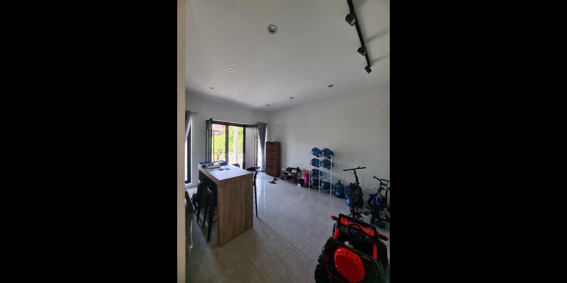 Dijual Rumah Bagus di Royal Residence, Surabaya Dijual Rumah Bagus di Royal Residence, Surabaya