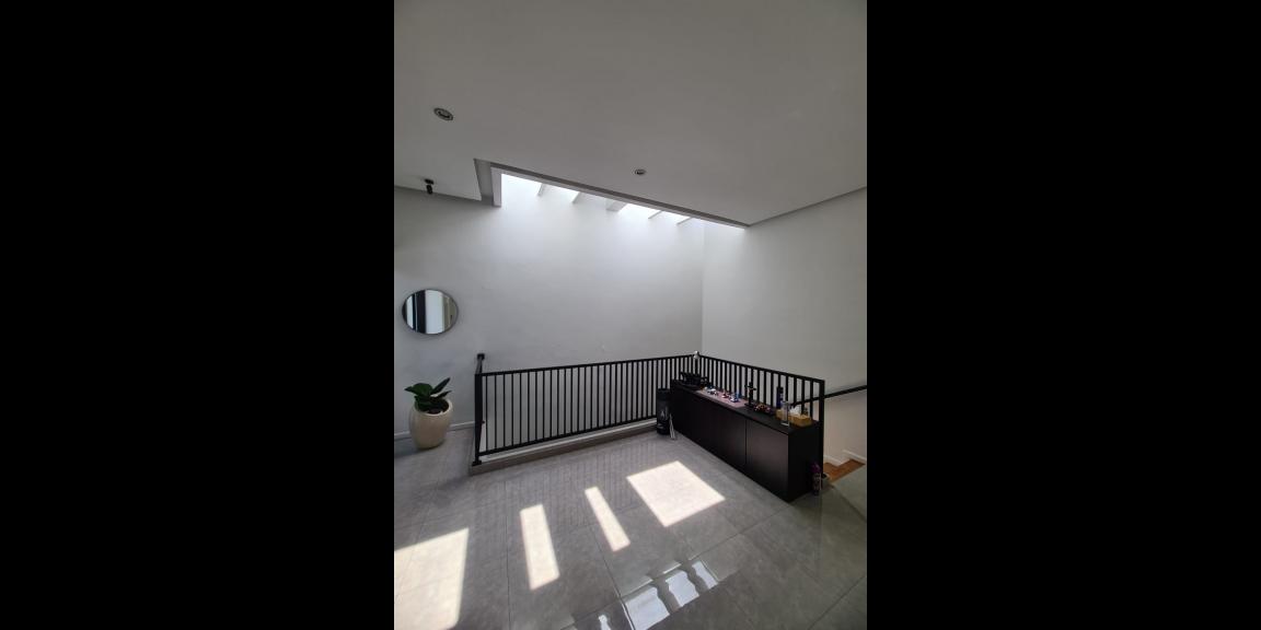 Dijual Rumah Bagus di Royal Residence, Surabaya Dijual Rumah Bagus di Royal Residence, Surabaya