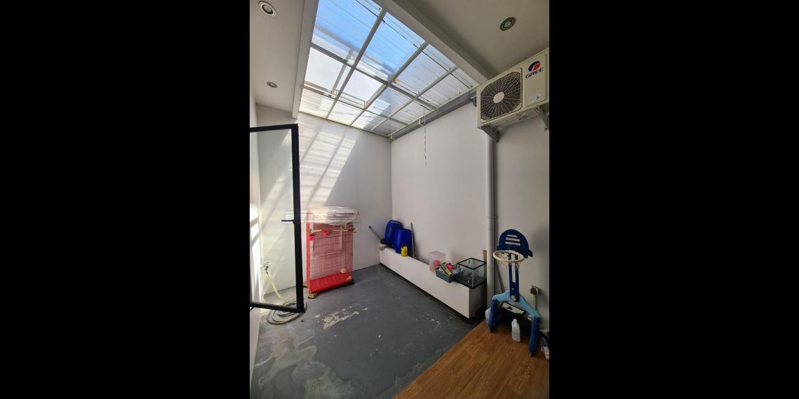 Dijual Rumah Bagus di Royal Residence, Surabaya Dijual Rumah Bagus di Royal Residence, Surabaya