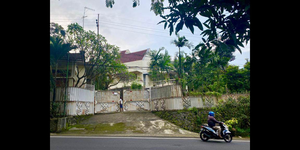 Dijual Villa Strategis di Jalan Raya Daerah Pandaan, Pasuruan Dijual Villa Strategis di Jalan Raya Daerah Pandaan, Pasuruan
