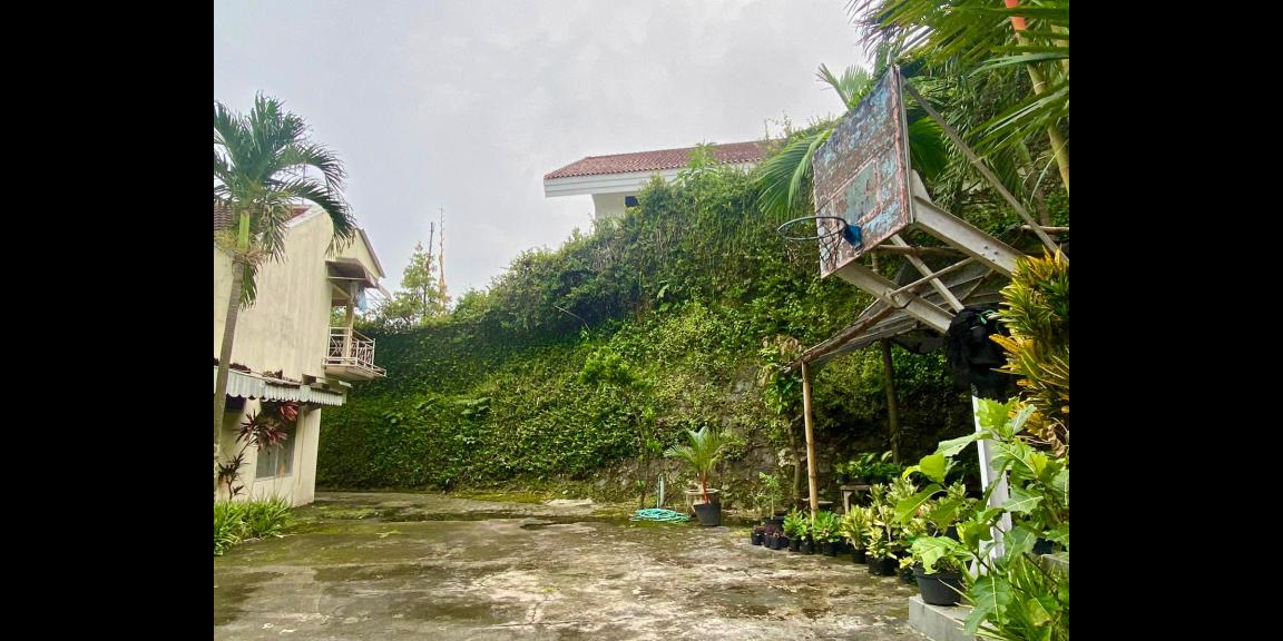 Dijual Villa Strategis di Jalan Raya Daerah Pandaan, Pasuruan Dijual Villa Strategis di Jalan Raya Daerah Pandaan, Pasuruan