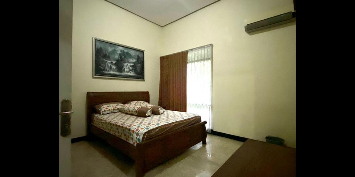 Dijual Villa Strategis di Jalan Raya Daerah Pandaan, Pasuruan Dijual Villa Strategis di Jalan Raya Daerah Pandaan, Pasuruan