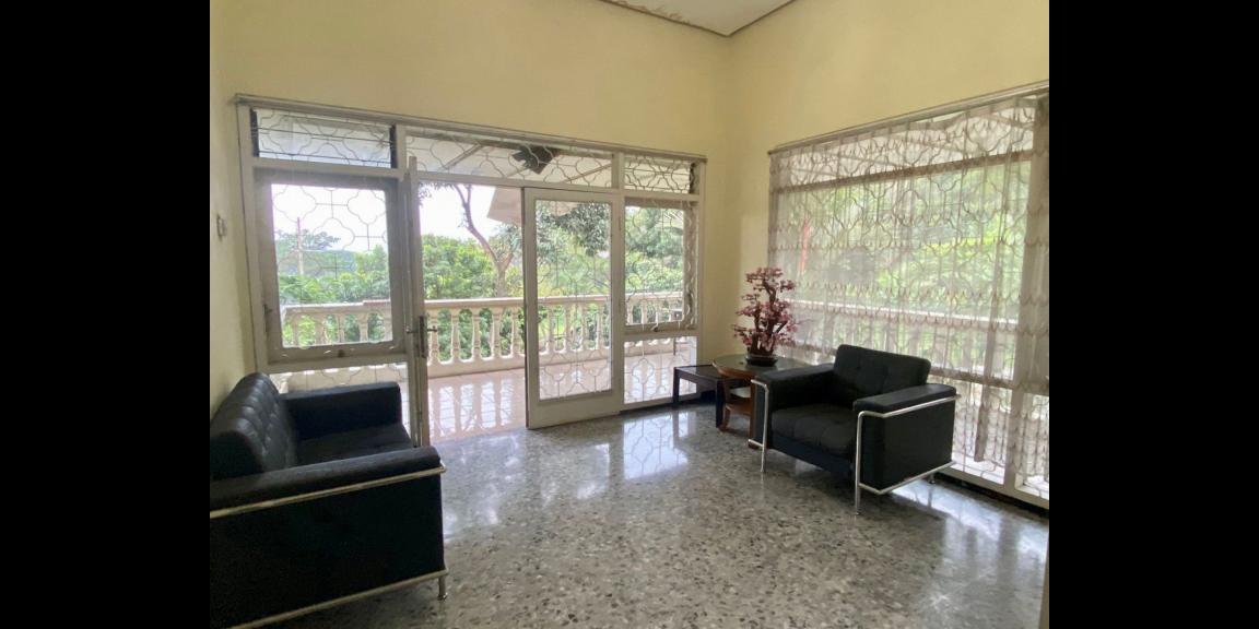 Dijual Villa Strategis di Jalan Raya Daerah Pandaan, Pasuruan Dijual Villa Strategis di Jalan Raya Daerah Pandaan, Pasuruan