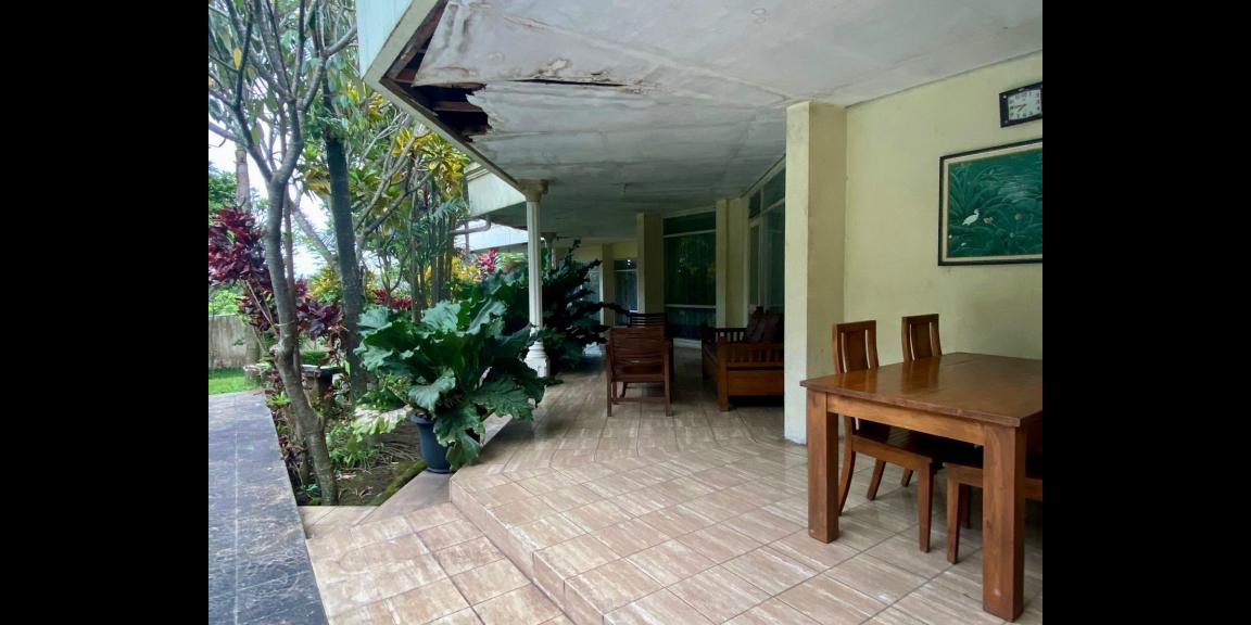 Dijual Villa Strategis di Jalan Raya Daerah Pandaan, Pasuruan Dijual Villa Strategis di Jalan Raya Daerah Pandaan, Pasuruan