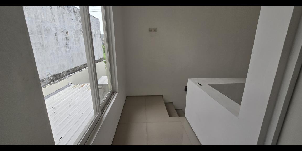 Dijual cepat Rumah Semi Furnish di Perumahan Royal Residence Wiyung Surabaya Dijual cepat Rumah Semi Furnish di Perumahan Royal Residence Wiyung Surabaya