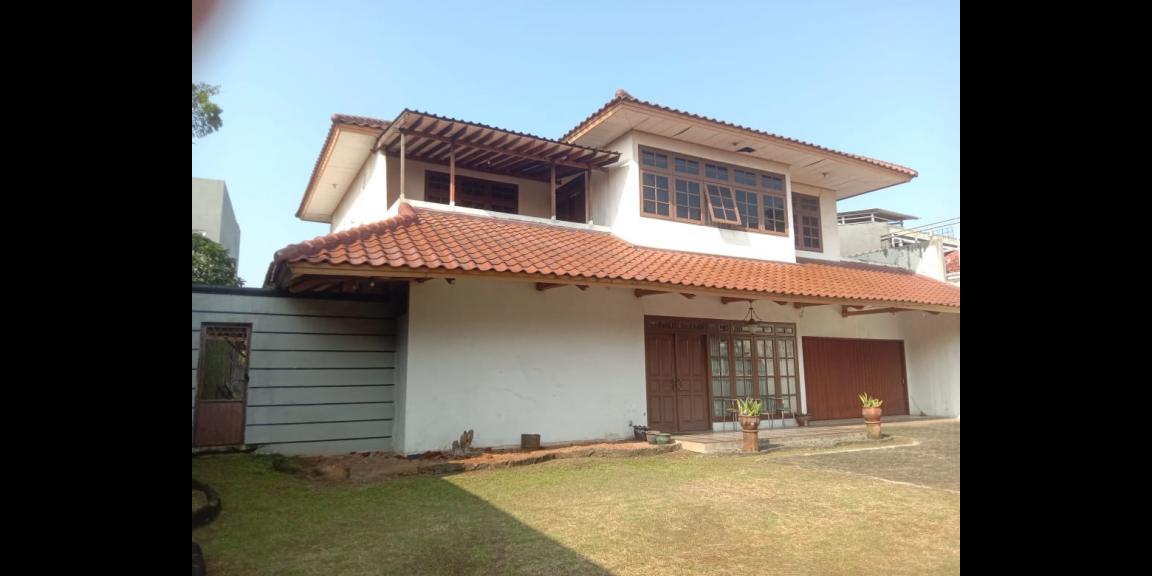 Dijual Rumah Luas di Pejaten Timur, Jakarta Selatan Dijual Rumah Luas di Pejaten Timur, Jakarta Selatan