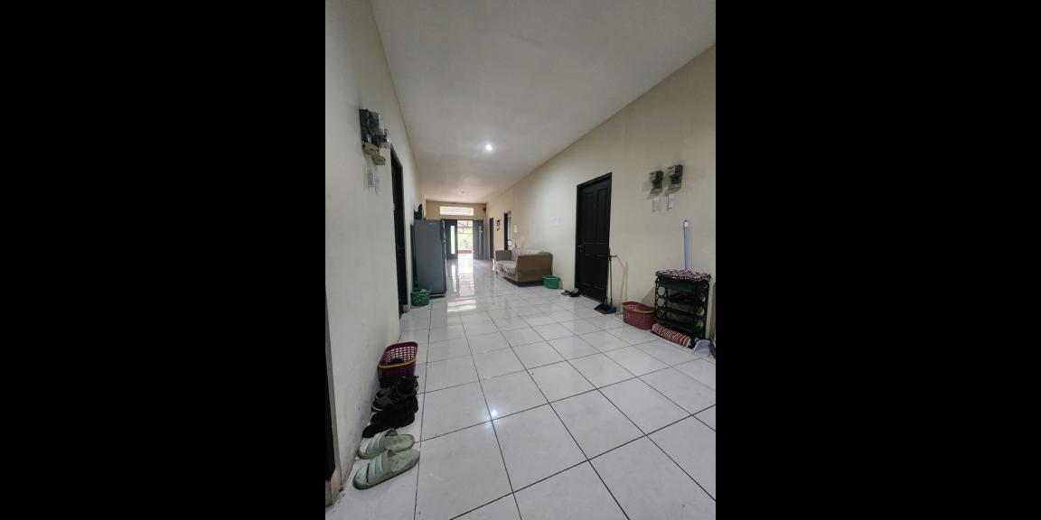 Dijual Kos 3 Lantai Strategis di Citraland Utama, Surabaya Dijual Kos 3 Lantai Strategis di Citraland Utama, Surabaya