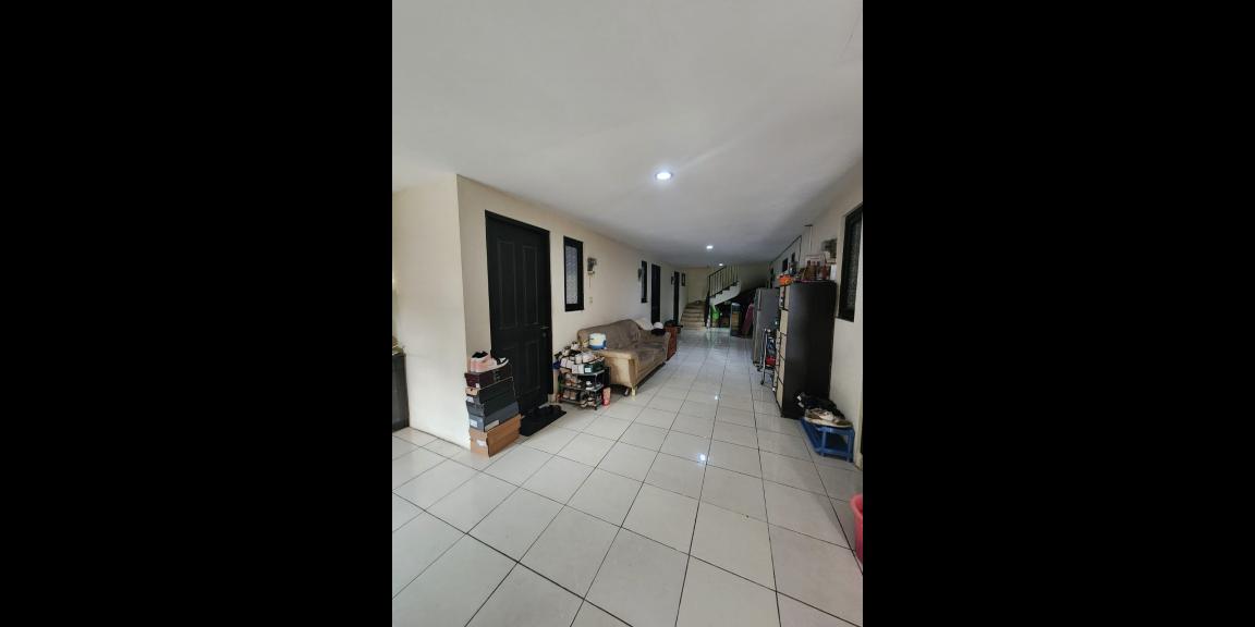 Dijual Kos 3 Lantai Strategis di Citraland Utama, Surabaya Dijual Kos 3 Lantai Strategis di Citraland Utama, Surabaya