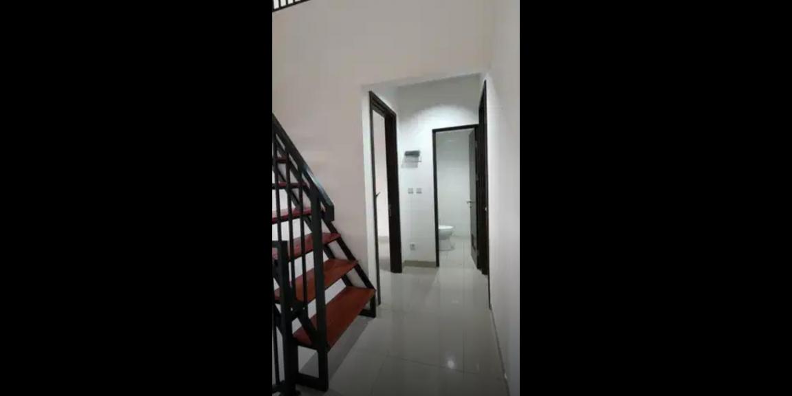 Dijual Rumah Minimalis 3 Lantai di Jakarta Garden City, Jakarta Timur Dijual Rumah Minimalis 3 Lantai di Jakarta Garden City, Jakarta Timur