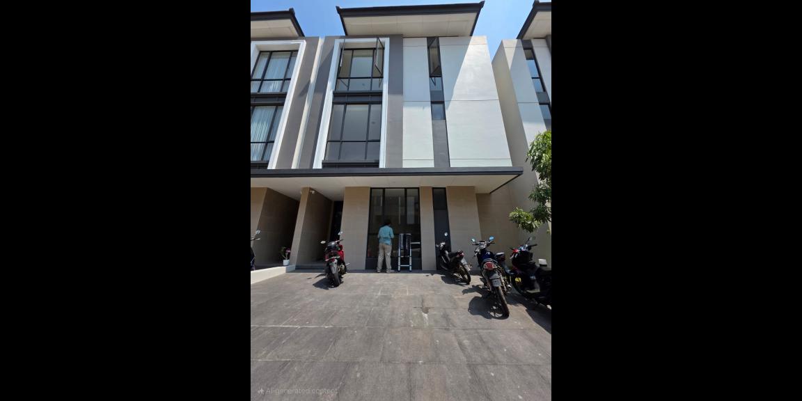 Dijual Rumah Minimalis 3 Lantai di Jakarta Garden City, Jakarta Timur Dijual Rumah Minimalis 3 Lantai di Jakarta Garden City, Jakarta Timur
