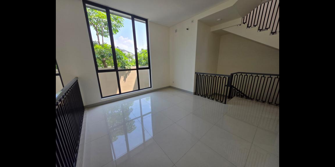 Dijual Rumah Minimalis 3 Lantai di Jakarta Garden City, Jakarta Timur Dijual Rumah Minimalis 3 Lantai di Jakarta Garden City, Jakarta Timur