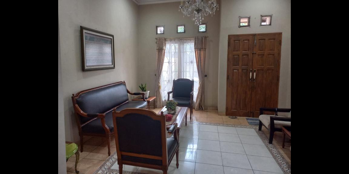 Dijual Rumah 2 Lantai di Kebon Jeruk, Jakarta Barat Dijual Rumah 2 Lantai di Kebon Jeruk, Jakarta Barat