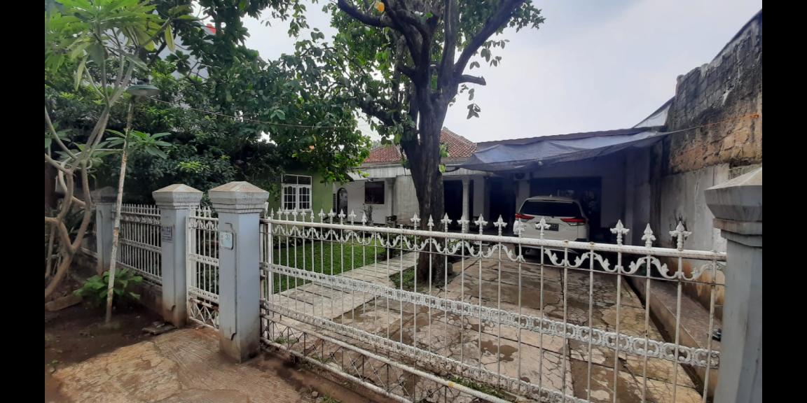 Dijual Rumah Strategis di Raya Cipayung, Depok Dijual Rumah Strategis di Raya Cipayung, Depok
