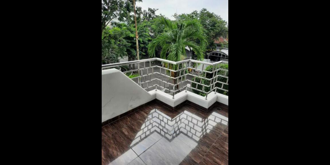 Dijual Rumah Minimalis di Green Mansion Regency, Surabaya Dijual Rumah Minimalis di Green Mansion Regency, Surabaya