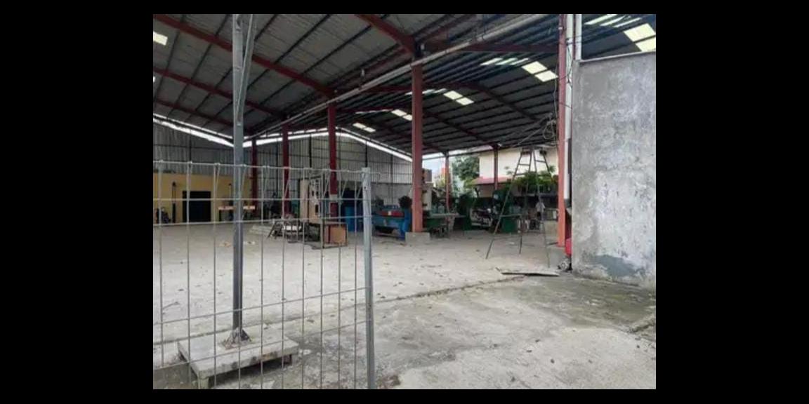 Disewakan Gudang di Ciracas, Jakarta Timur Disewakan Gudang di Ciracas, Jakarta Timur