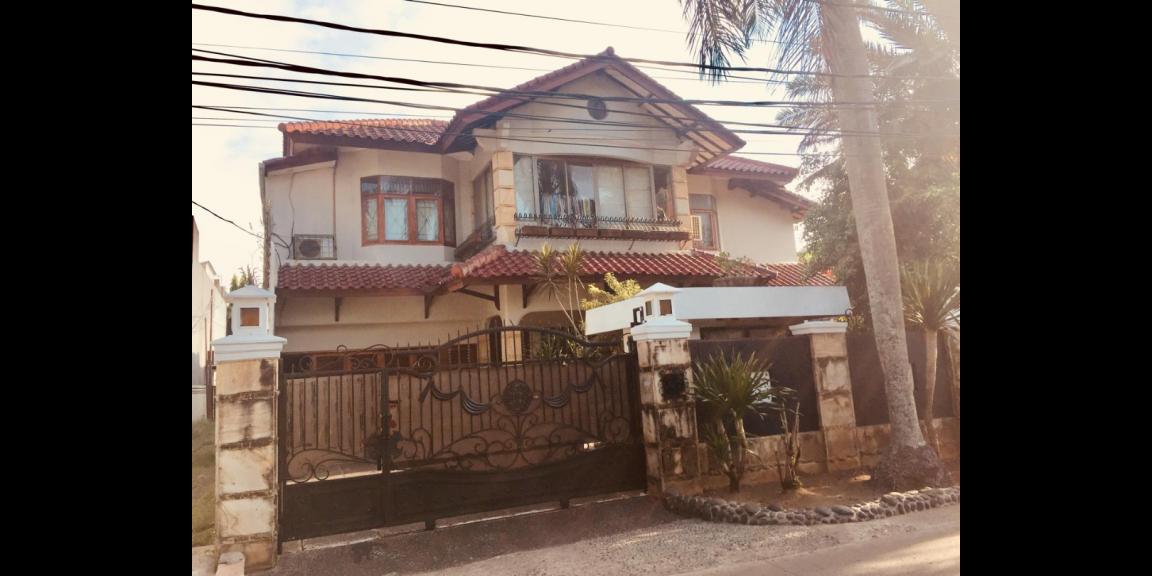 Dijual Rumah Luas di Jalan Rawa Kopi, Depok Dijual Rumah Luas di Jalan Rawa Kopi, Depok