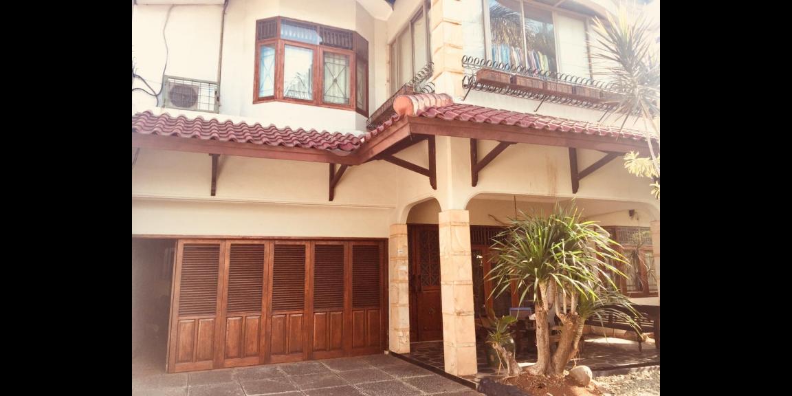 Dijual Rumah Luas di Jalan Rawa Kopi, Depok Dijual Rumah Luas di Jalan Rawa Kopi, Depok