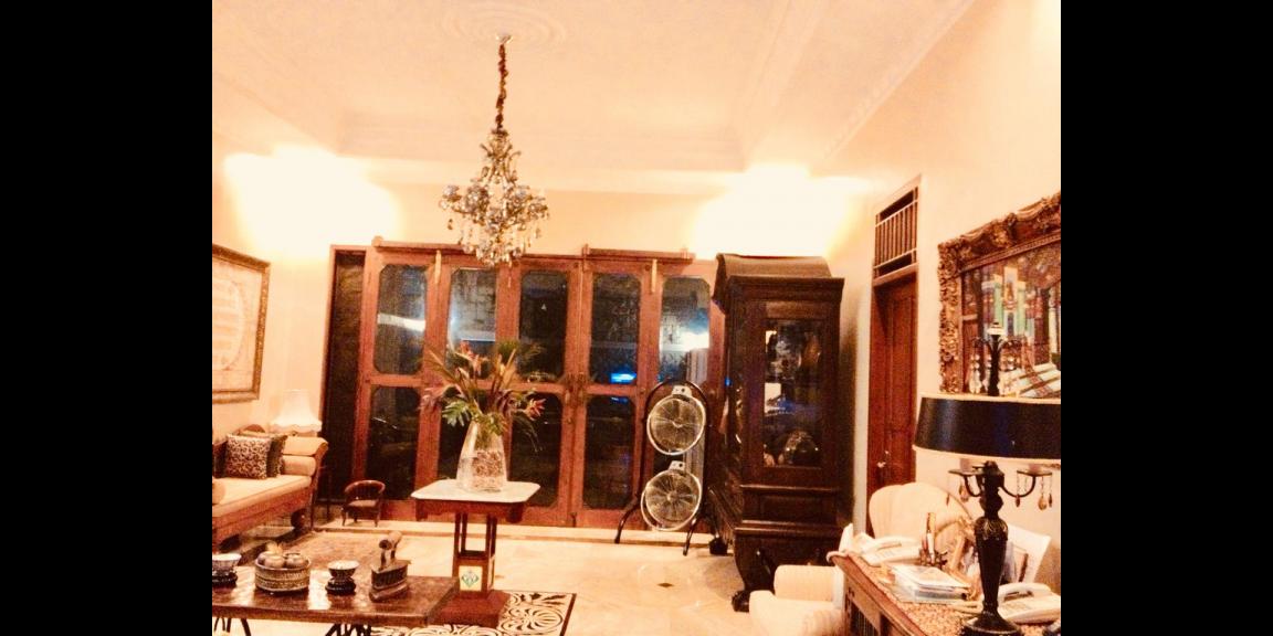 Dijual Rumah Luas di Jalan Rawa Kopi, Depok Dijual Rumah Luas di Jalan Rawa Kopi, Depok