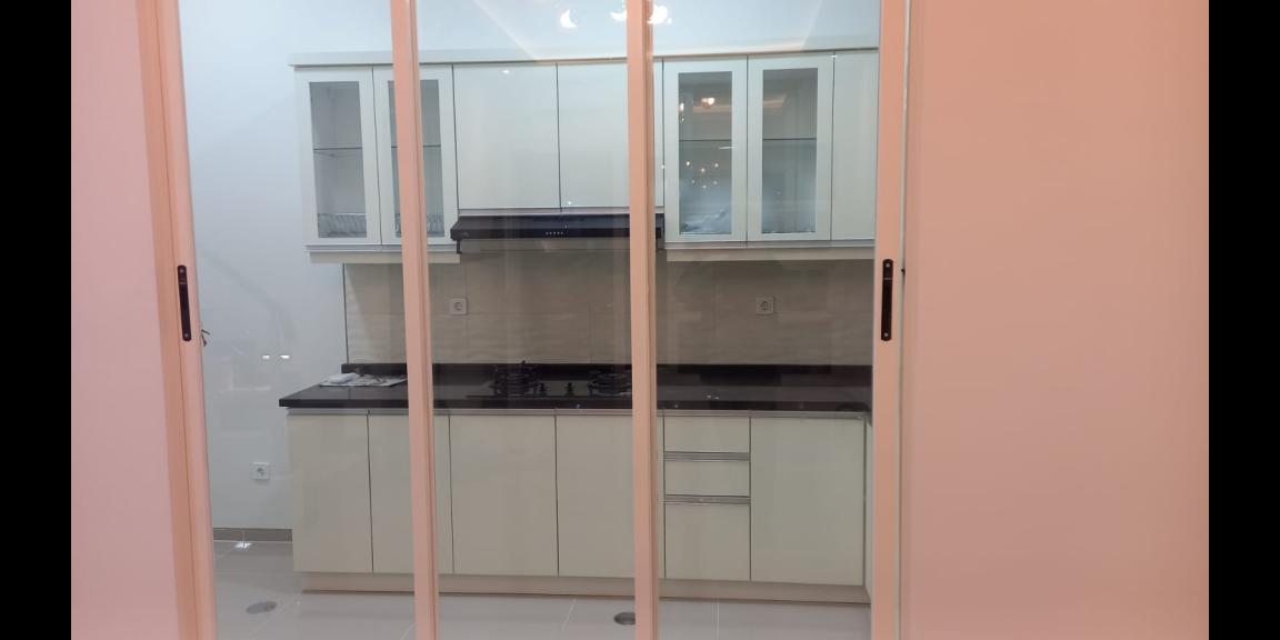 Dijual Rumah di Griya Asri Pakuwon City, Surabaya Timur Dijual Rumah di Griya Asri Pakuwon City, Surabaya Timur