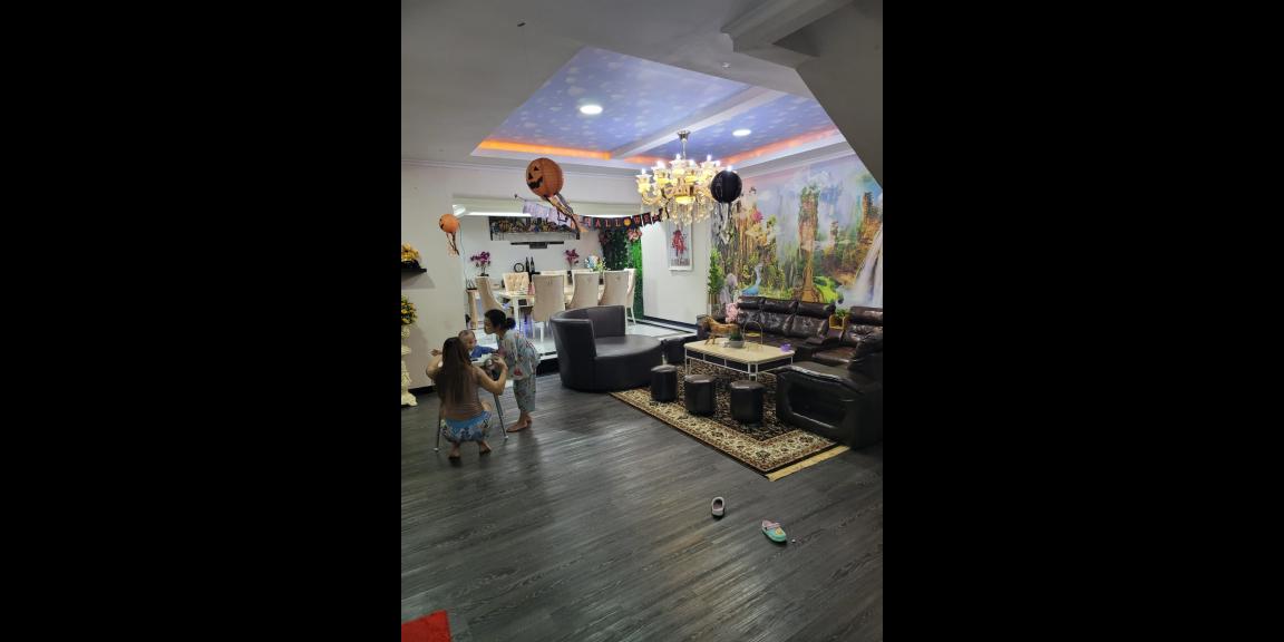 Dijual Rumah Bagus di Pelepah Elok Raya, Jakarta Utara Dijual Rumah Bagus di Pelepah Elok Raya, Jakarta Utara