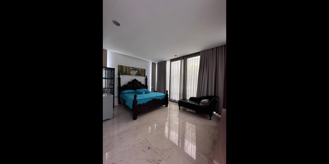 Dijual Rumah Mewah di Kemang Timur Raya, Jakarta Selatan Dijual Rumah Mewah di Kemang Timur Raya, Jakarta Selatan