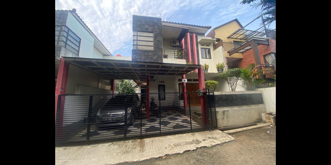 Dijual Rumah 2 Lantai di Perumahan Curug Indah, Jakarta Timur Dijual Rumah 2 Lantai di Perumahan Curug Indah, Jakarta Timur