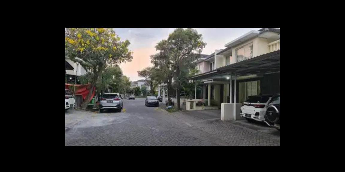 Disewakan Rumah Minimalis di Perumahan Royal Residence, Surabaya Disewakan Rumah Minimalis di Perumahan Royal Residence, Surabaya