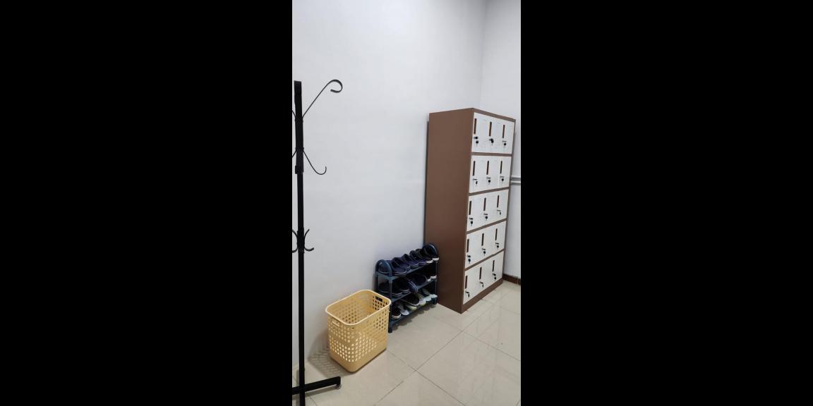 Dijual Rumah 2 Lantai di Jalan Kutisari Indah Utara, Surabaya Dijual Rumah 2 Lantai di Jalan Kutisari Indah Utara, Surabaya
