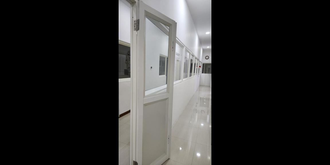 Dijual Rumah 2 Lantai di Jalan Kutisari Indah Utara, Surabaya Dijual Rumah 2 Lantai di Jalan Kutisari Indah Utara, Surabaya