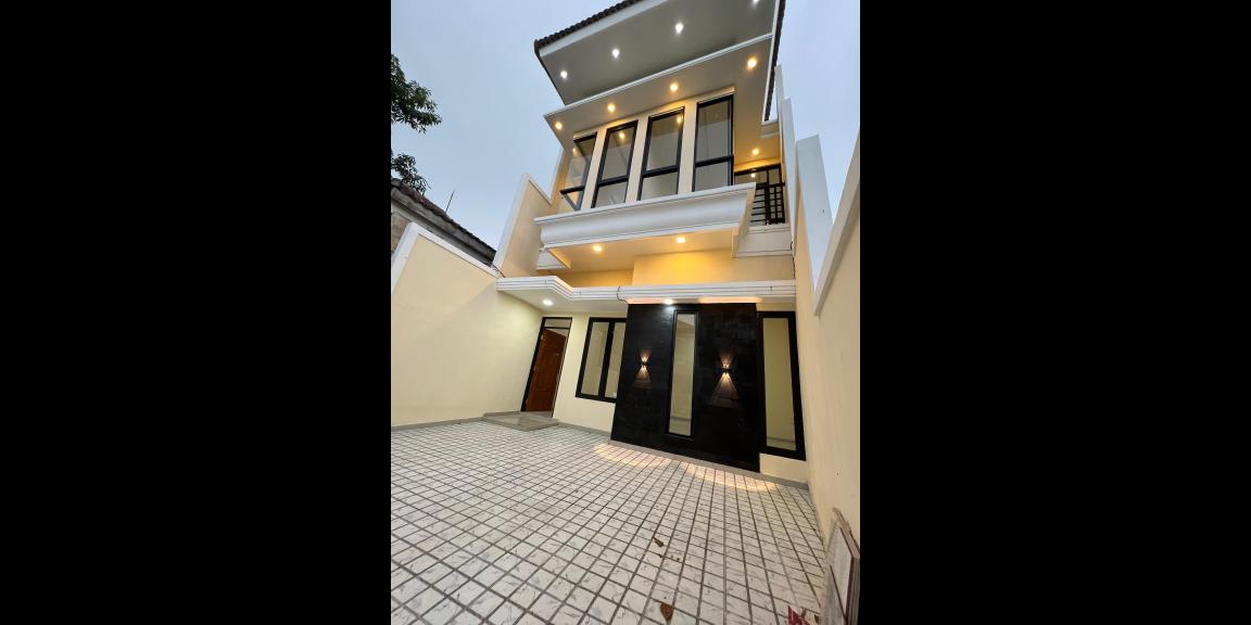 Rumah Baru Modern Perumahan Greenlake Wonorejo Rungkut Surabaya Timur Rumah Baru Modern Perumahan Greenlake Wonorejo Rungkut Surabaya Timur